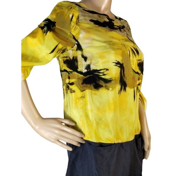 100% Silk Abstract  Yellow Black Zip Scoop Neck Ruche 3/4 Sleeve Size XS Dress - Picture 1 of 12